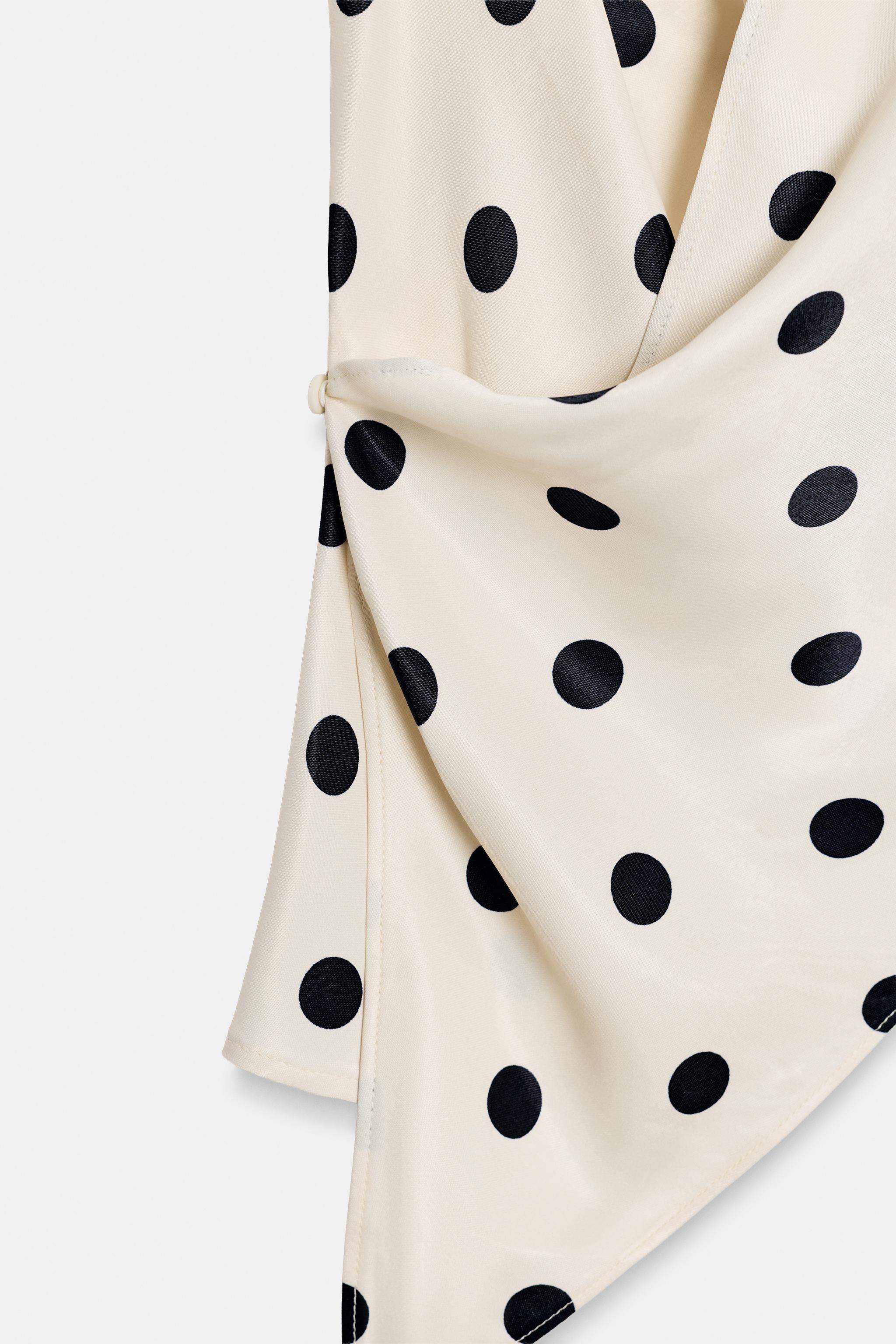 TOP SATINÉ HALTER À POIS